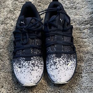 Puma Monochrome Speckled Sneakers